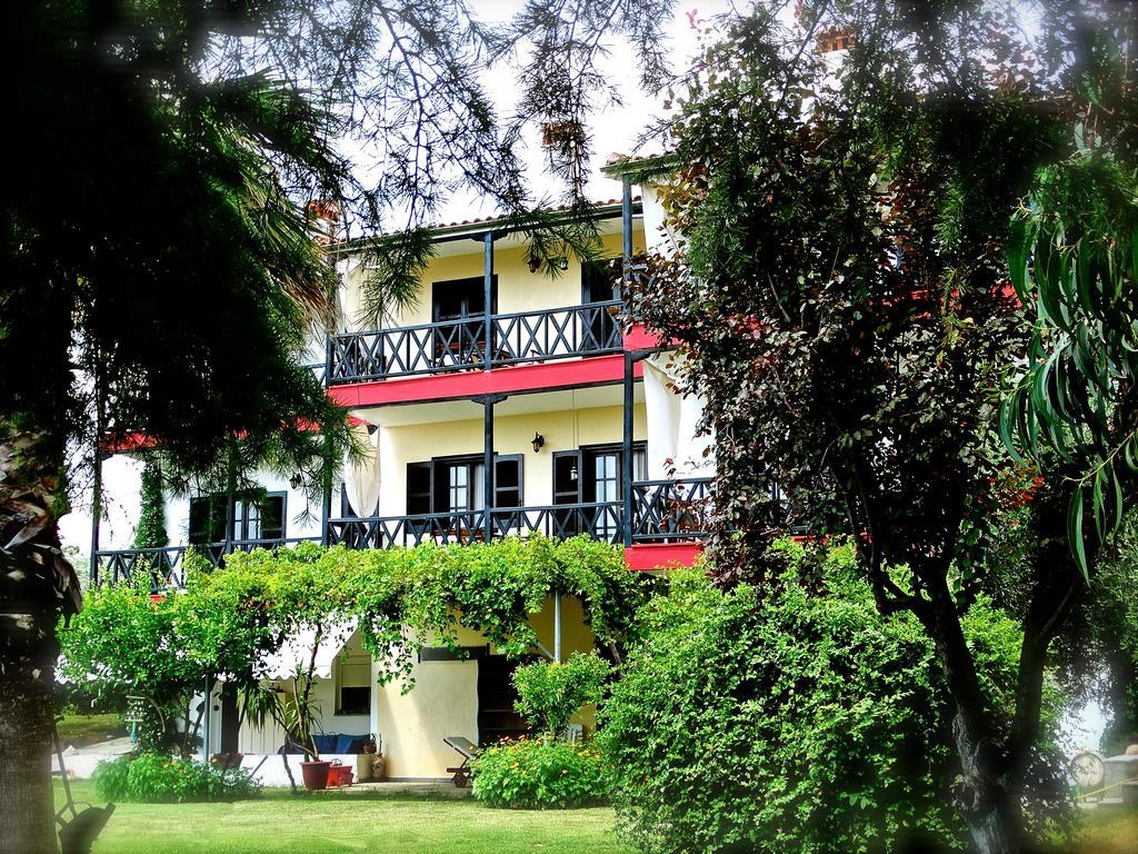Apartments Karpetis A Green Paradise プサコウディア エクステリア 写真