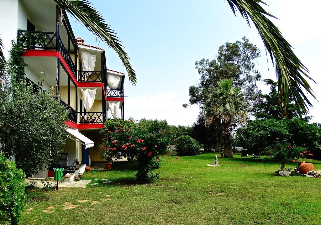 Apartments Karpetis A Green Paradise プサコウディア 部屋 写真